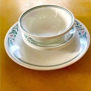 90’s Vintage Corelle Rosemarie Dish Set